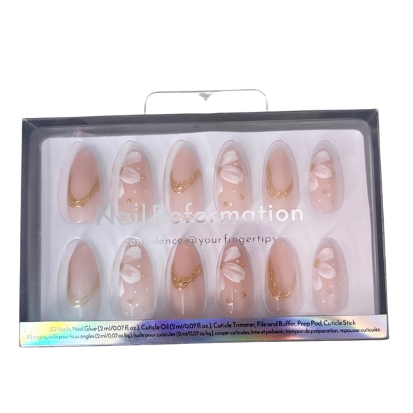 Nail Reformation Flowery Press On Nails - Picture 1 of 1